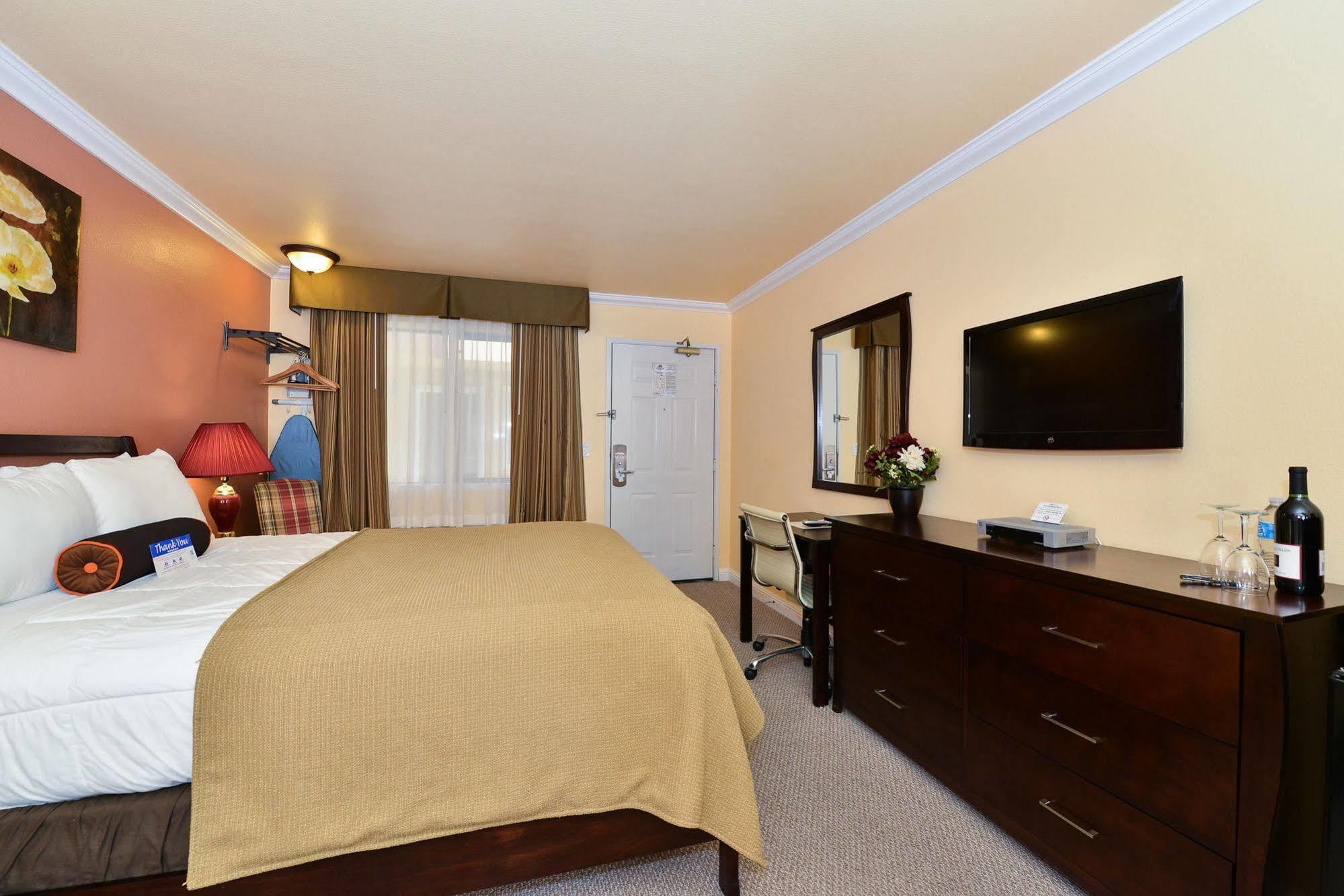 Inn By The Sfo South San Francisco Esterno foto